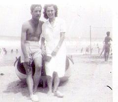 MES PARENTS PAS ENCORE MARIES A LA PLAGE